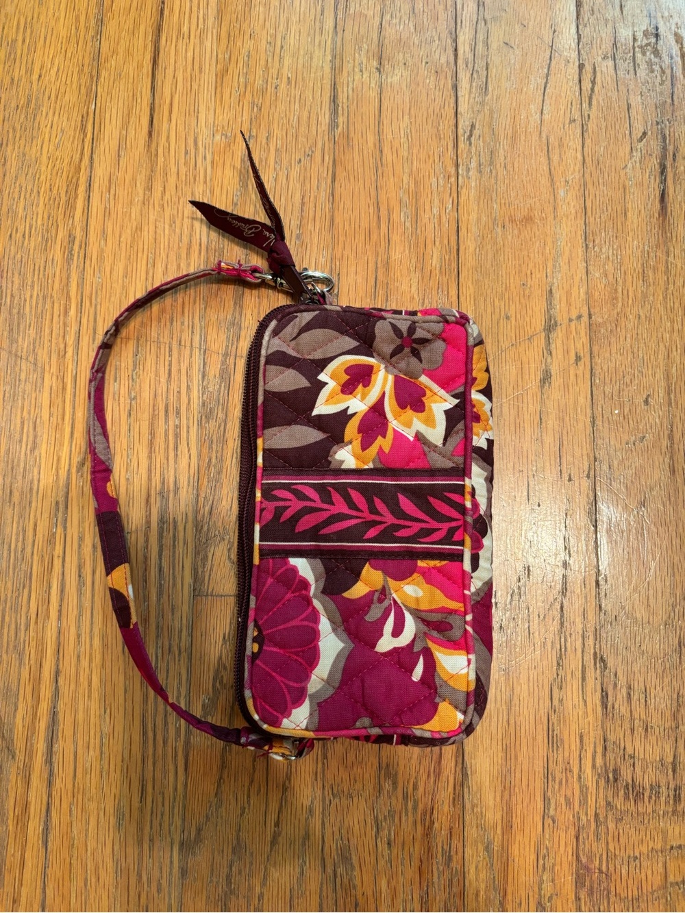 Vera Bradley 2009 Retired Carnaby Wristlet Wallet